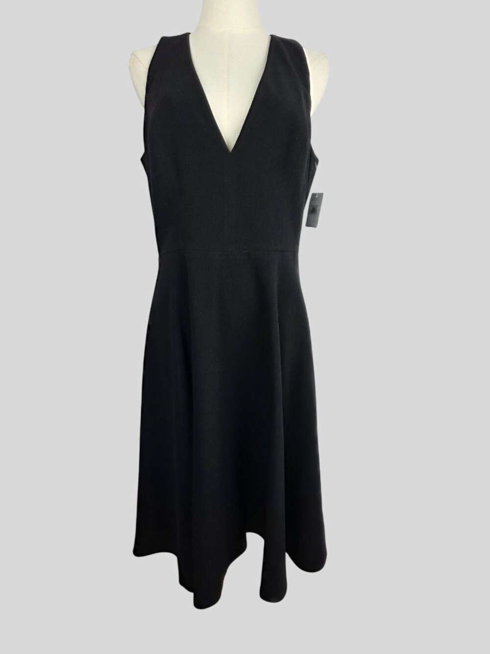 Dress The Population Catalina Crepe VNeck Black Fit & Flare Cocktail Dress L NWT - Picture 3 of 13